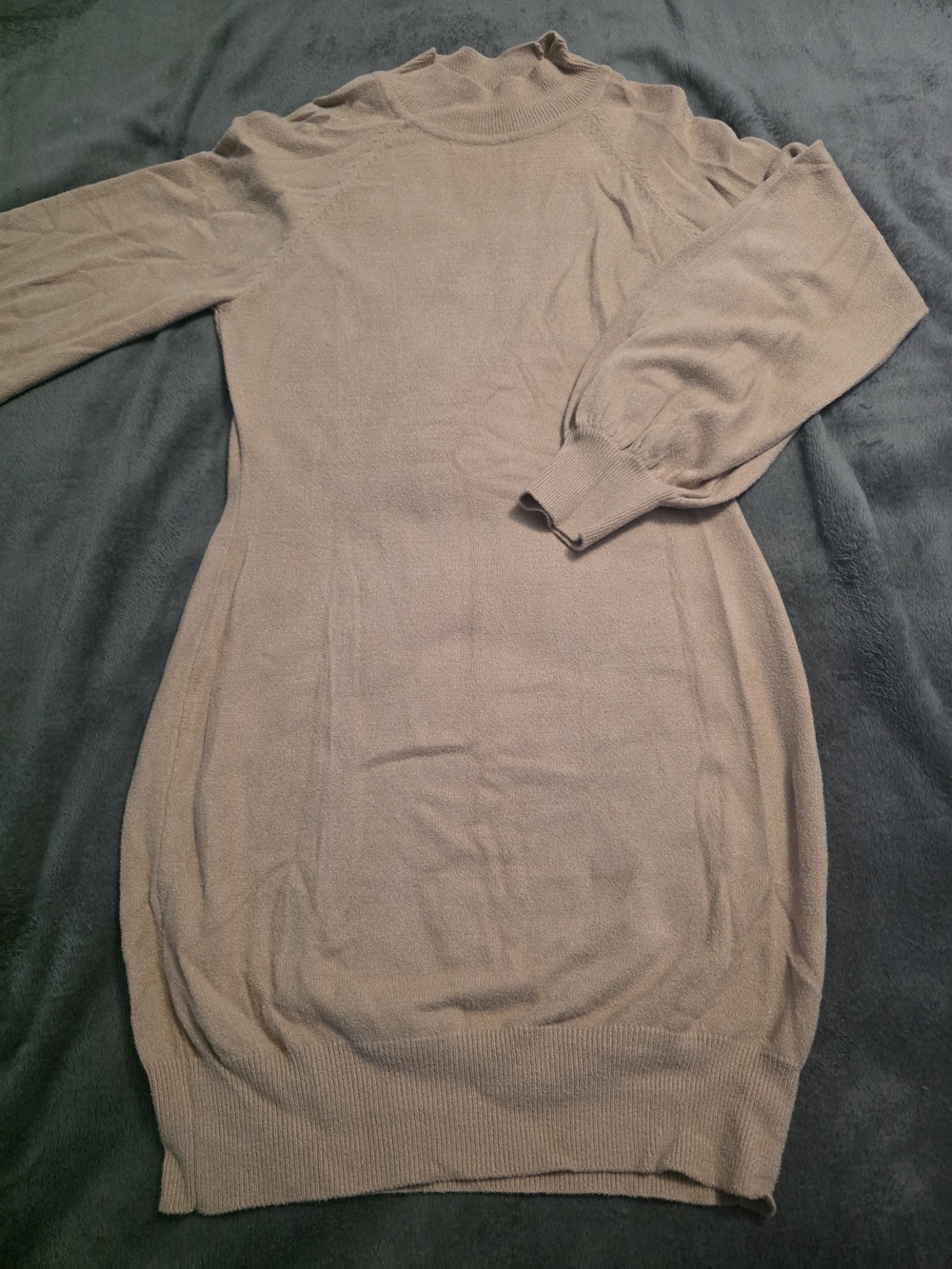 Women’s Long Sleeve Knit Dress in Taupe